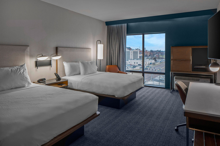 Bedroom 3, Courtyard by Marriott Jefferson City, Cole