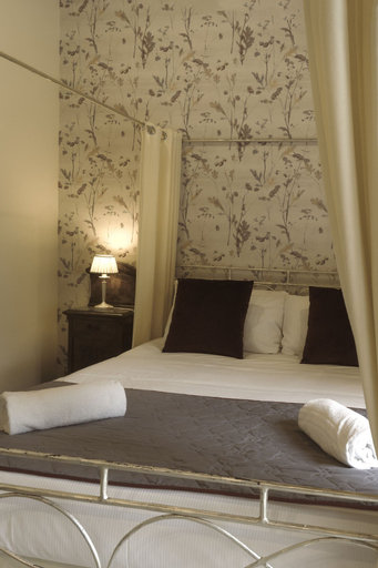 Bedroom 18