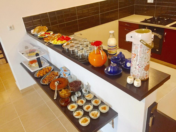 Food & Drinks 5, Eleana hotel& apartments , Sarandës