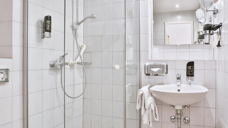 Bathroom, Hotel Restaurant Krokodil, Heidelberg