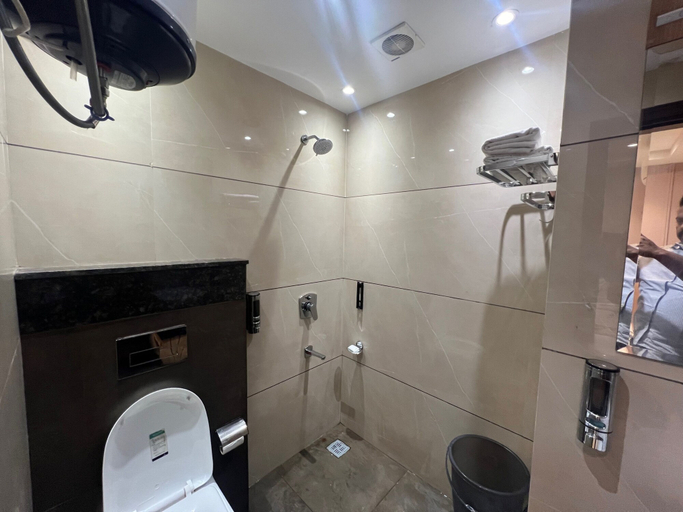 Bathroom 5, Narison Hotel By Divud Ecom, Amritsar