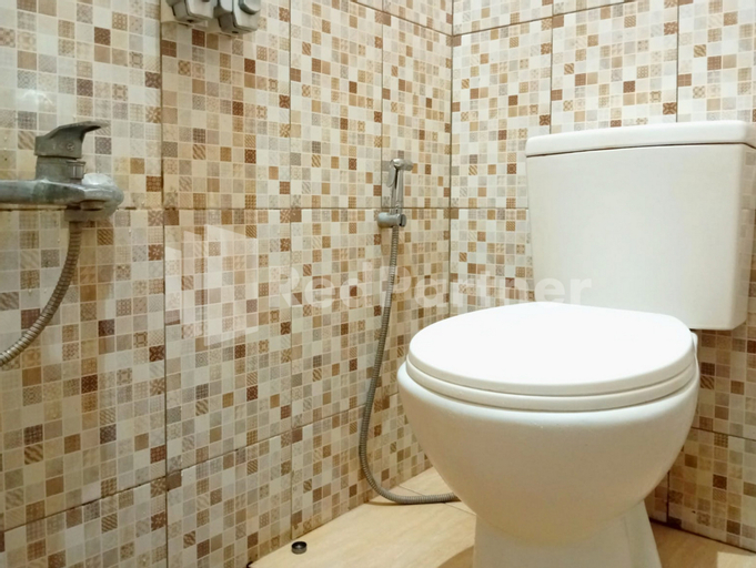 Bathroom 11