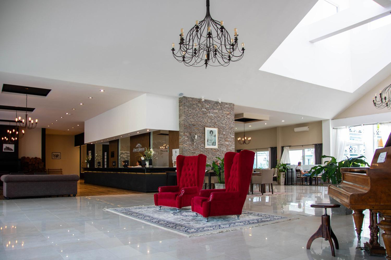 Public Area 4, Howard Johnson Hotel & Convention Center Madariaga - Carilo, General Juan Madariaga