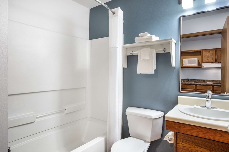 Bathroom 4, Extended Stay America Select Suites - Pensacola - Northeast, Escambia
