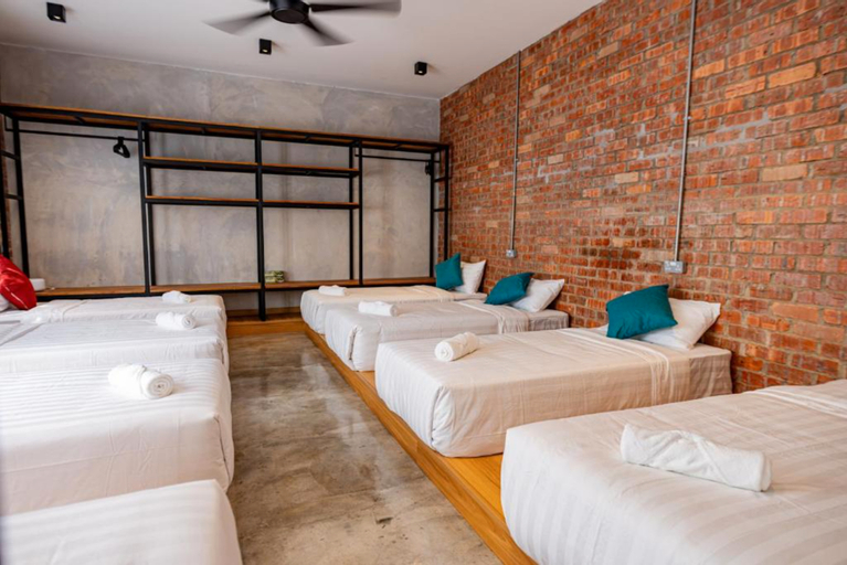 Bedroom 16