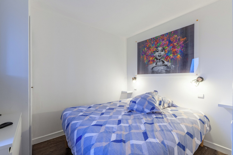 Bedroom 16