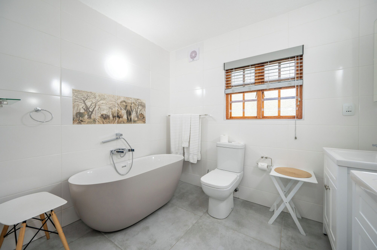 Bathroom 4, Kruger Park Lodge Unit No. 205, Ehlanzeni