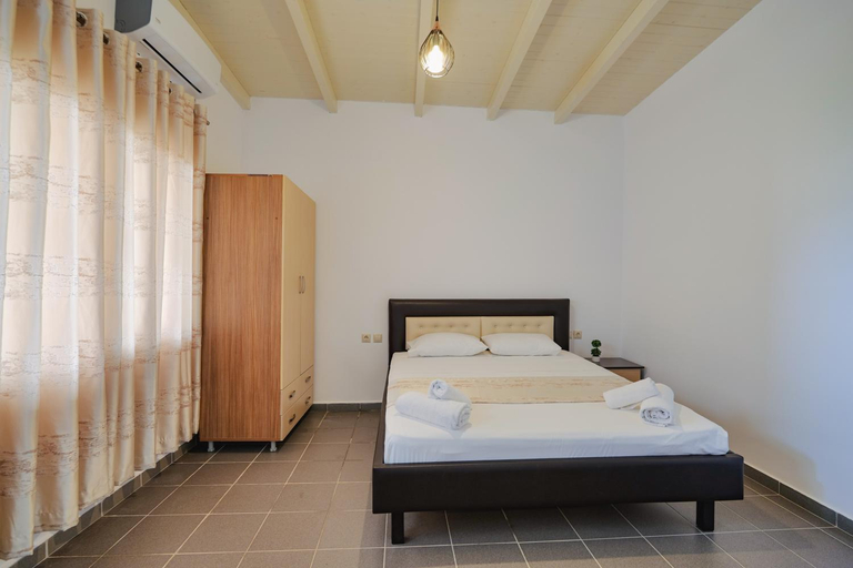 Bedroom 2, Eleana hotel& apartments , Sarandës