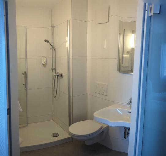 Bathroom 11