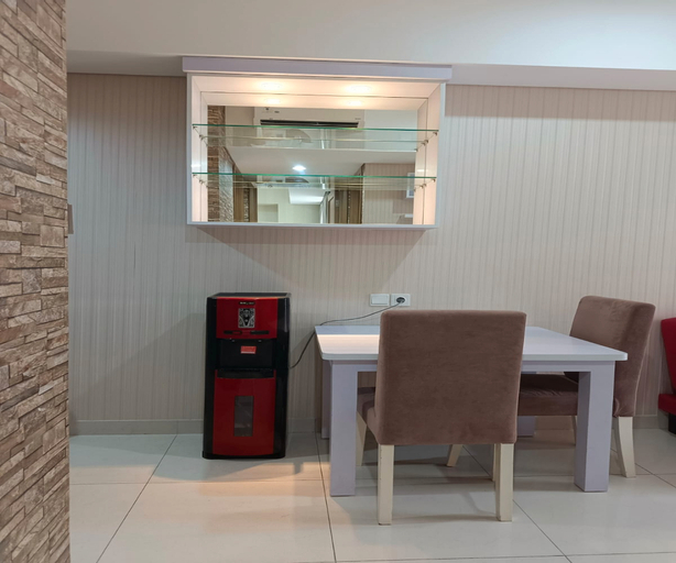 Dining Room 15
