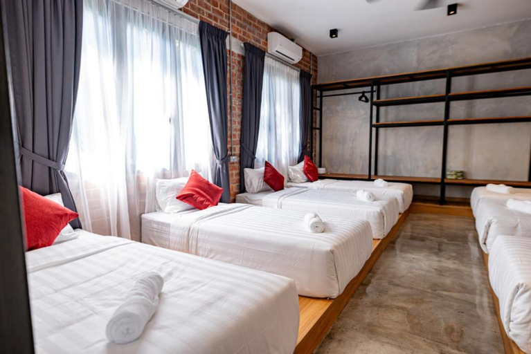 Bedroom 24