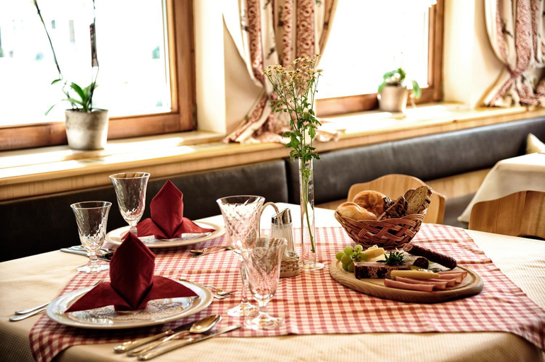 Food & Drinks 5, Gletscher-Landhaus Brunnenkogel, Imst