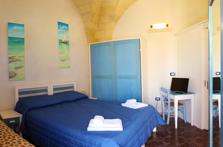 Others 5, Otranto Vacanza Facile - La Corte, Lecce