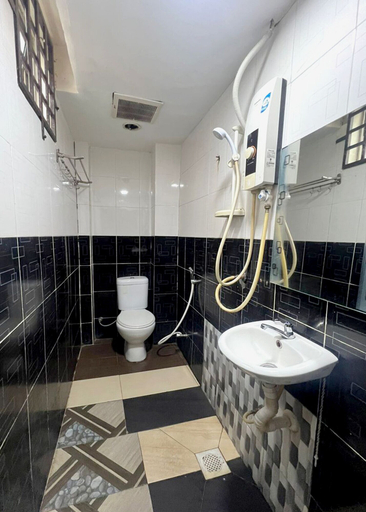 Bathroom 5, Ampang Point Star Hotel, Ampang