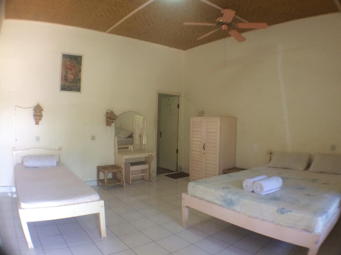 Bedroom 3, Taman Lilys Hotel, Buleleng