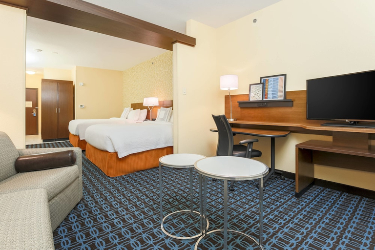 Bedroom 2, Fairfield Inn Suites Pleasanton, Atascosa