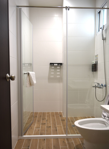 Bathroom 3, Ying Yue Homestay, Taitung