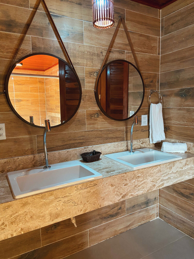Bathroom 4, Pousada Velho Chico, Amontada