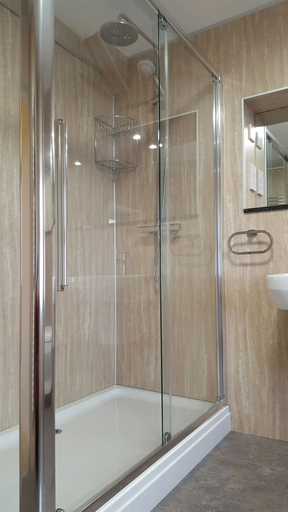 Bathroom 4, King Arthur's Arms Inn, Cornwall