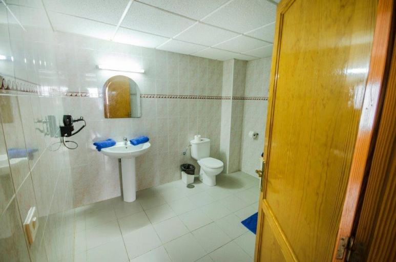 Bathroom 3, Tabaiba Apartamentos Lanzarote Paradise, Las Palmas