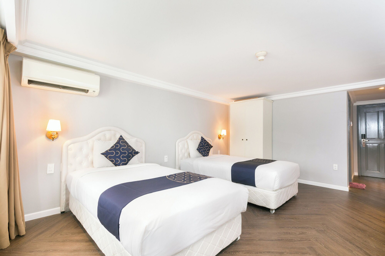 Bedroom 6