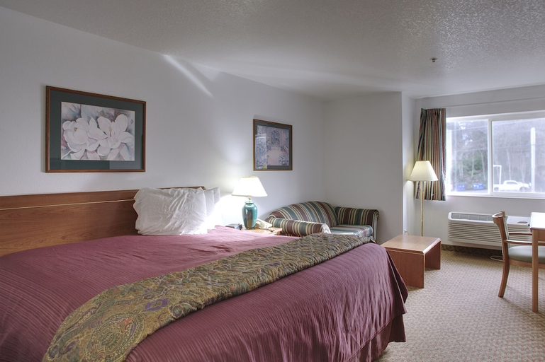 Bedroom 2, Studio6 Suites Portland, OR – Downtown OHSU, Multnomah