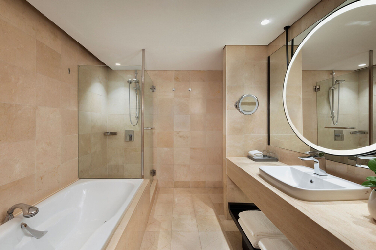 Bathroom 24