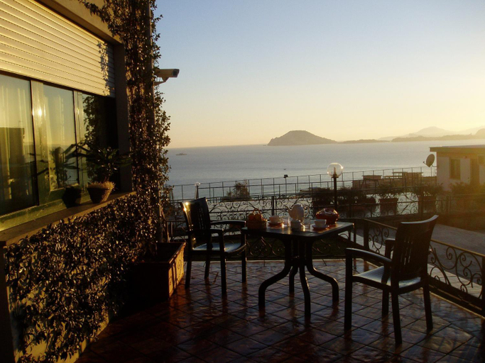 Food & Drinks 5, Residence Miramare, Napoli