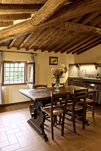 Dining Room 21