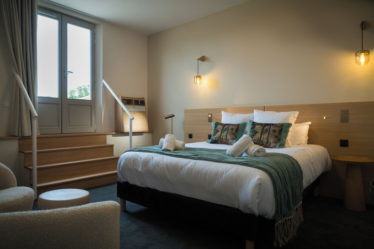 Bedroom 2, Domaine de l'Ecorcerie, Vienne