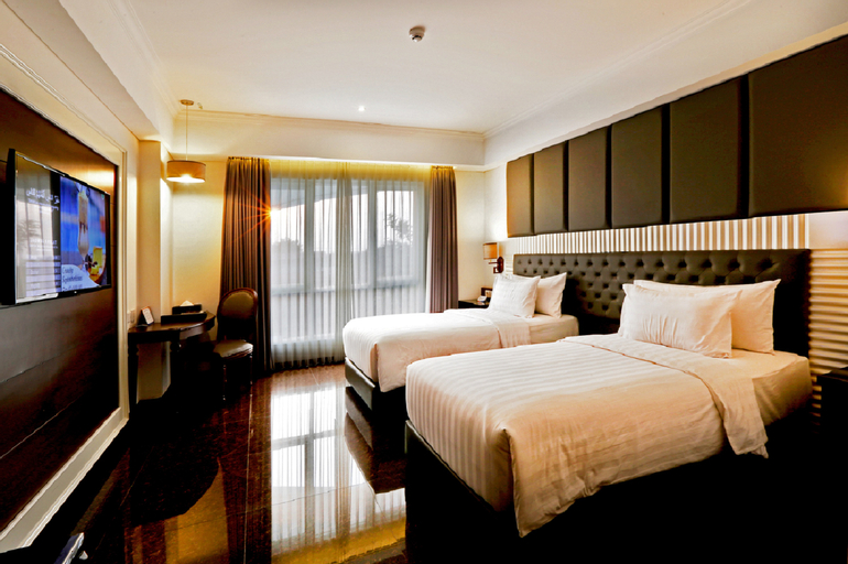 Bedroom 12