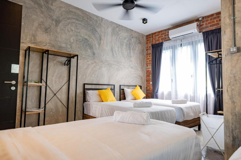 Bedroom 28