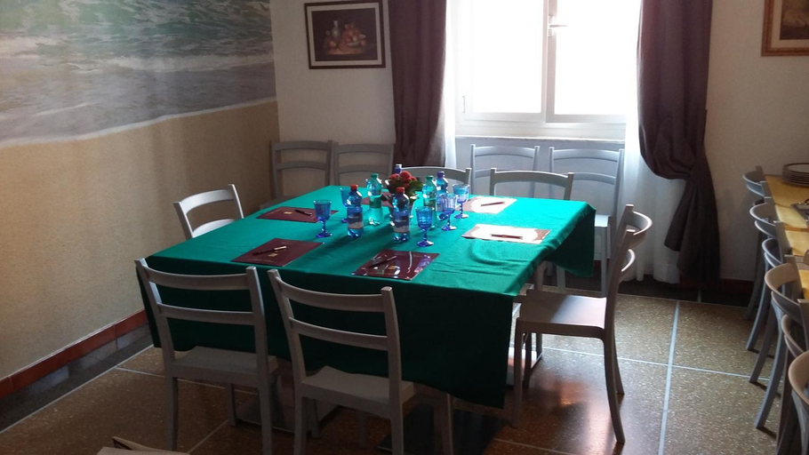 Others 5, Hotel Citta', Livorno