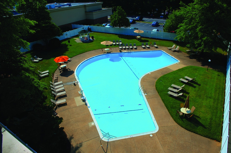 Sport & Beauty, DoubleTree by Hilton Baltimore North - Pikesville, Baltimore