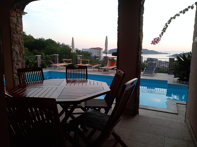 Others 4, Apartments Villa Cucuk