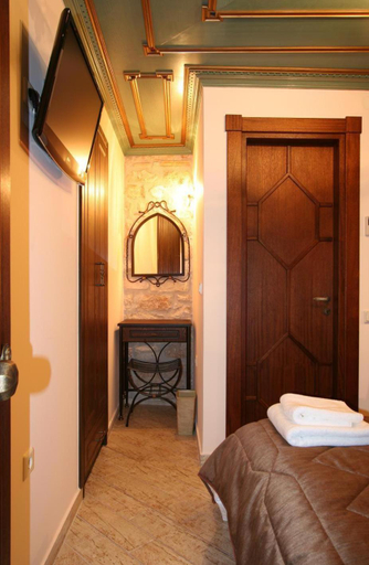 Bedroom 2, Hagiati Guesthouse, Epirus