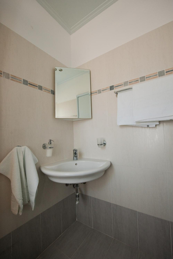 Bathroom 3, Zorbas Apartments, North Aegean