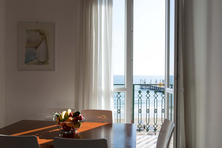 Others 3, Appartamenti sul mare Alassio, Savona