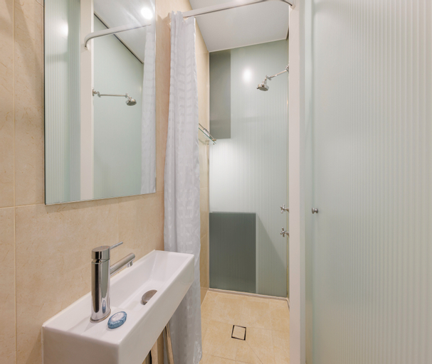 Bathroom 20