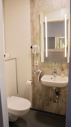 Bathroom 5, Hótel Flókalundur, Vesturbyggð