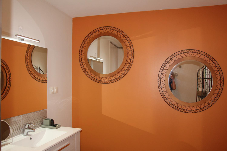 Bedroom 4, Le Clos de la Challangette, Côte-d'Or