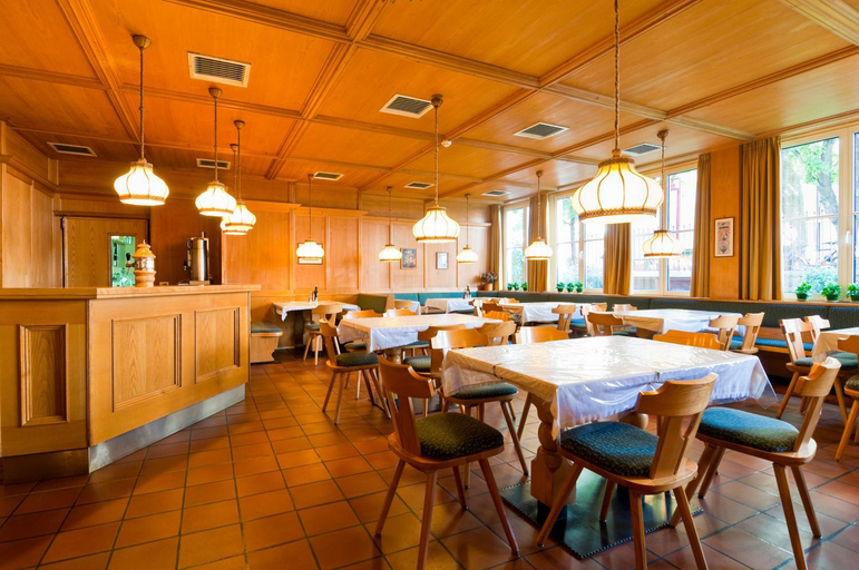 Food & Drinks 4, Kolpinghaus Bolzano, Bolzano
