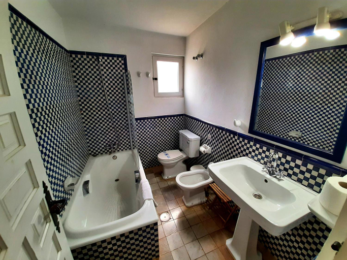Bathroom 3, Finca Valbono Apartamentos Rurales y Hotel, Huelva