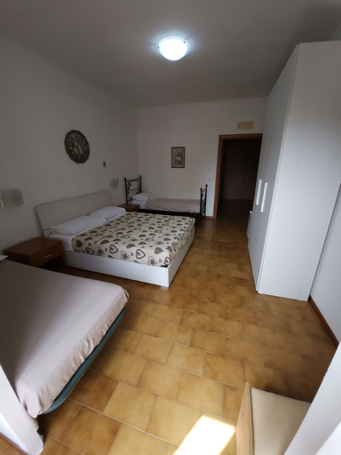 Bedroom 2, Ambasciata di Calabria Rooms&Breakfast, Cosenza