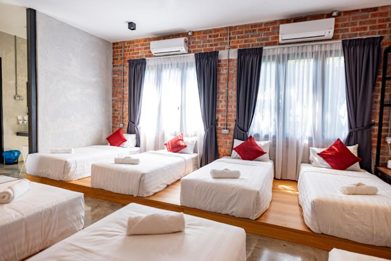 Bedroom 23