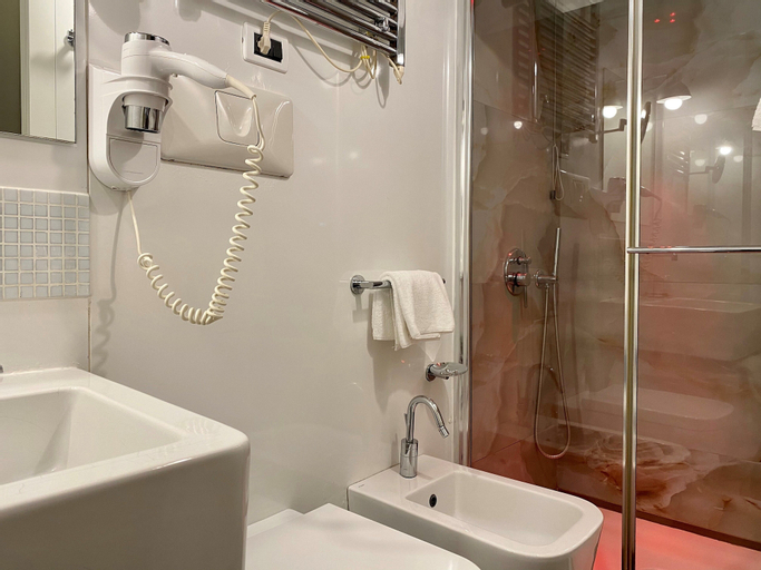 Bathroom 6