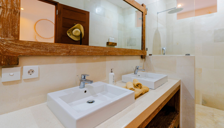 Bathroom 3, Villa Michelia, Badung
