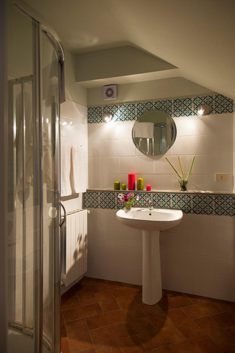 Bathroom 4, Azienda Agrituristica Bergi, Palermo