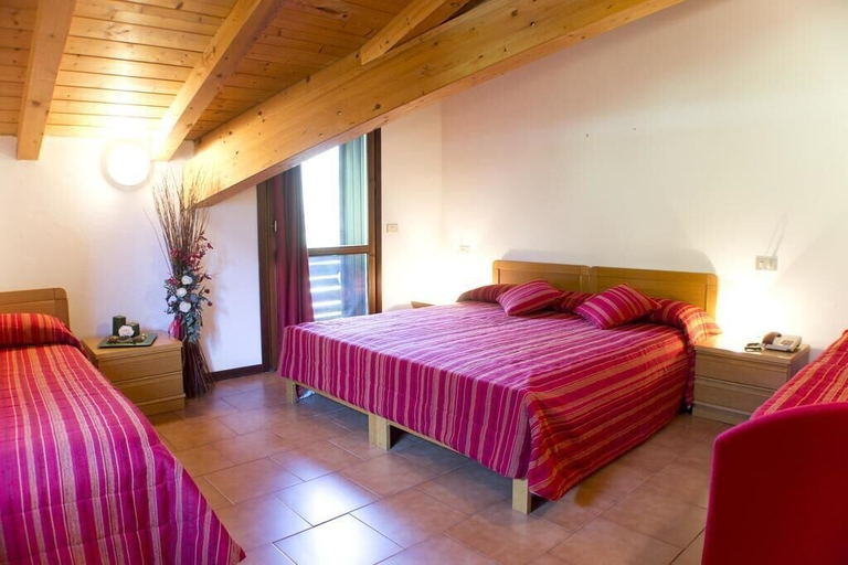 Bedroom 3, PARKHOTEL BELLEVUE, Trento