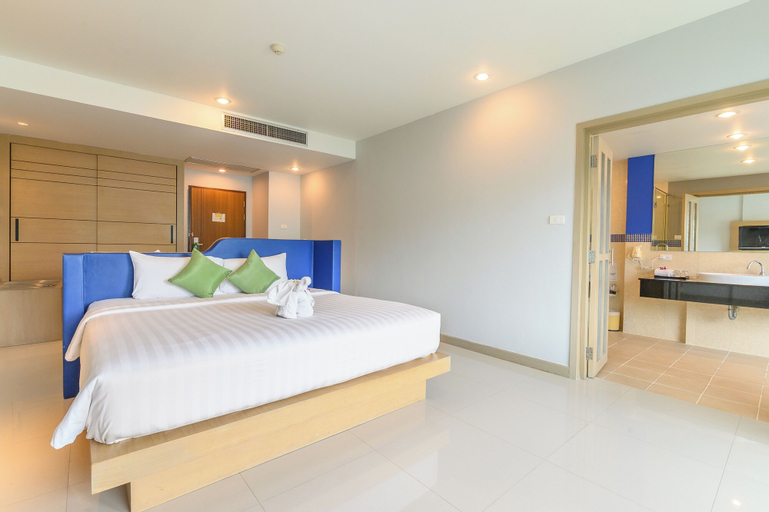 Bedroom 12